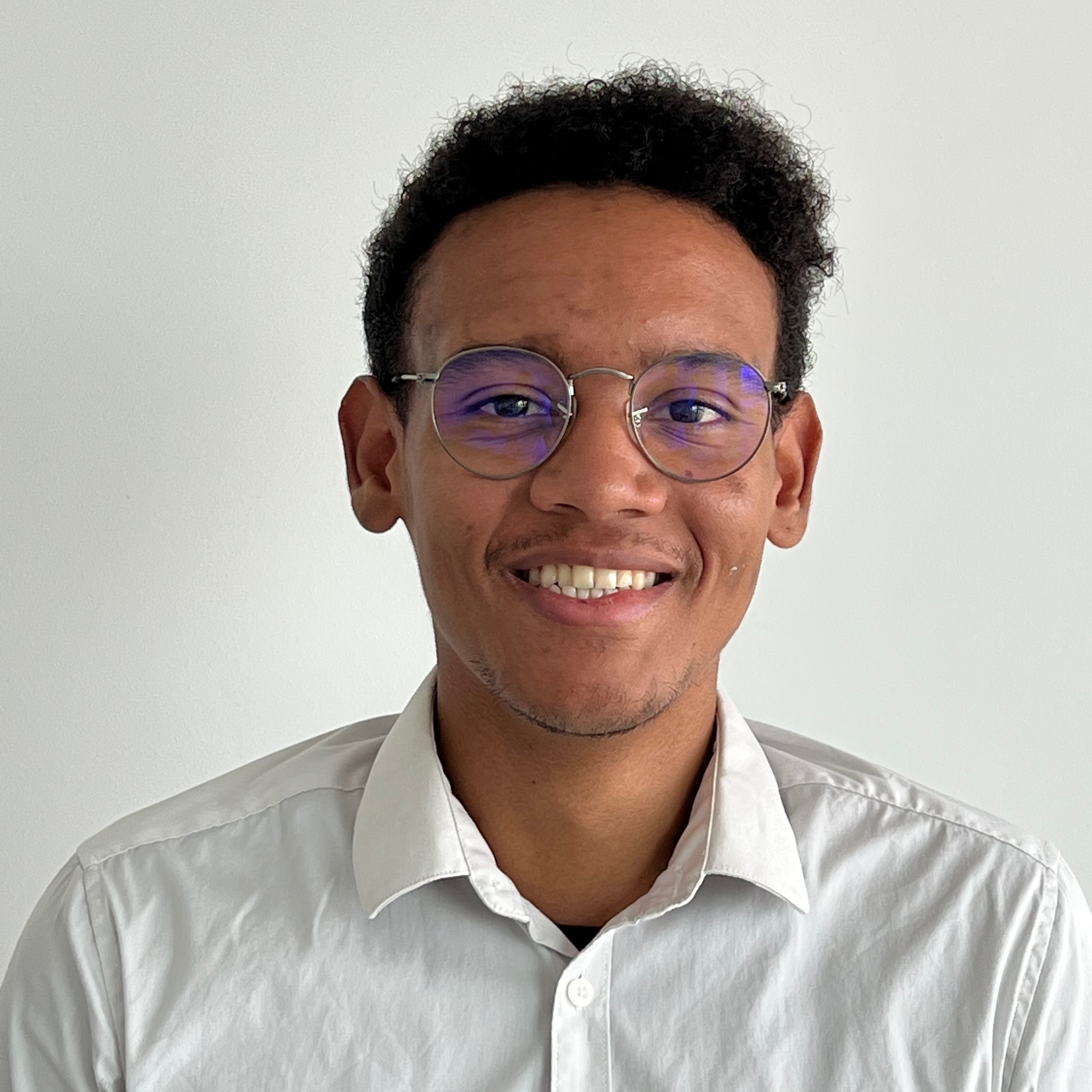 Lucas VICTOR / Assistant Communication