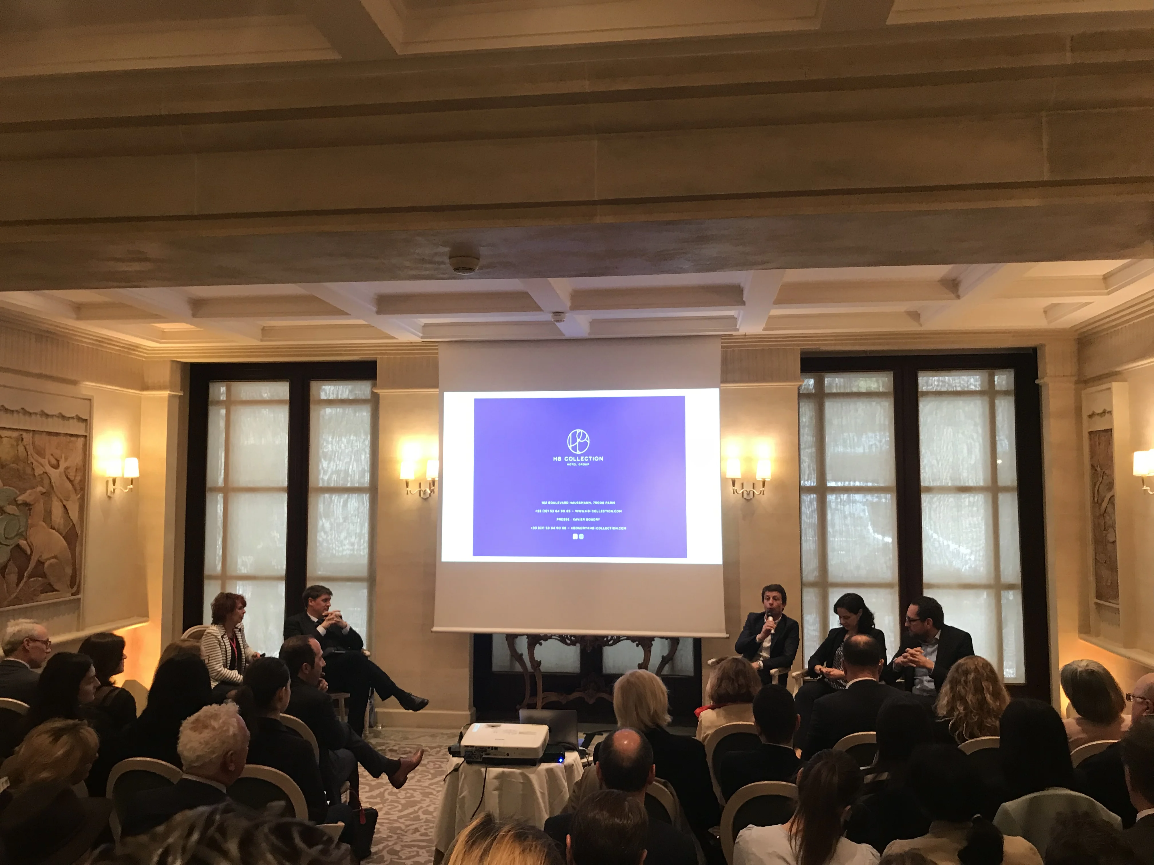 Conférence à l'hôtel